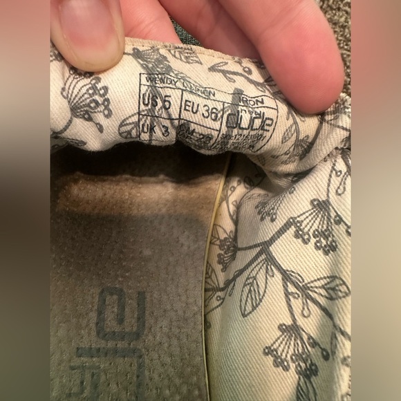 Kids Grey Wendy Hey Dudes Size 5 - Picture 4 of 5